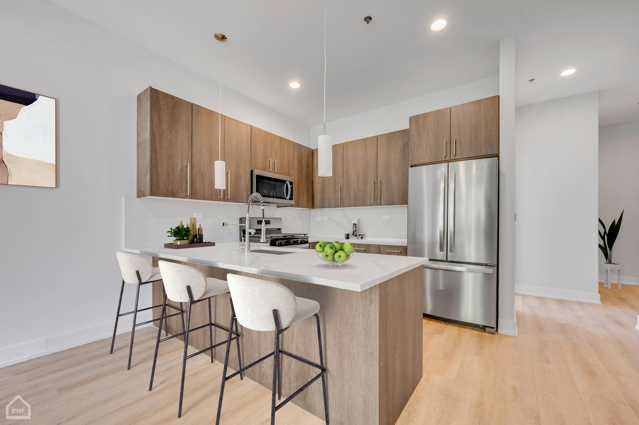 4-web-or-mls-2924_W_Medill_Ave_301_Kitchen