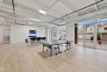 42-web-or-mls-2924 W Medill Ave_004